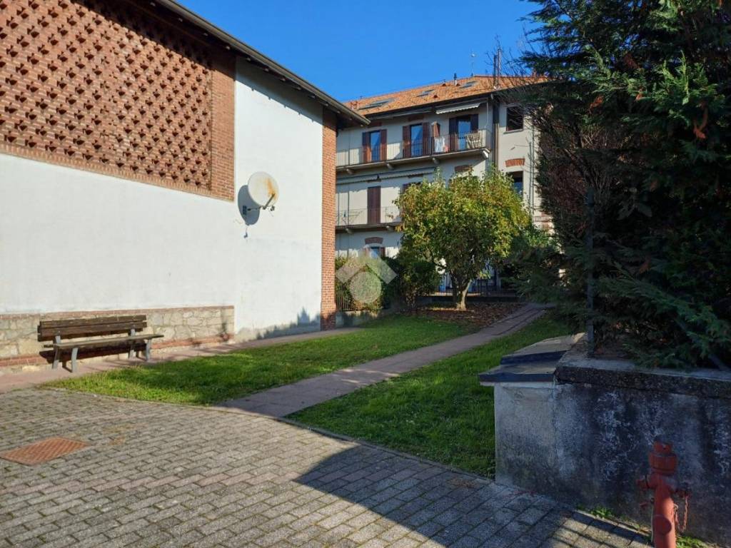 Appartamento a Imbersago in Via Niccolò Copernico - Foto 2