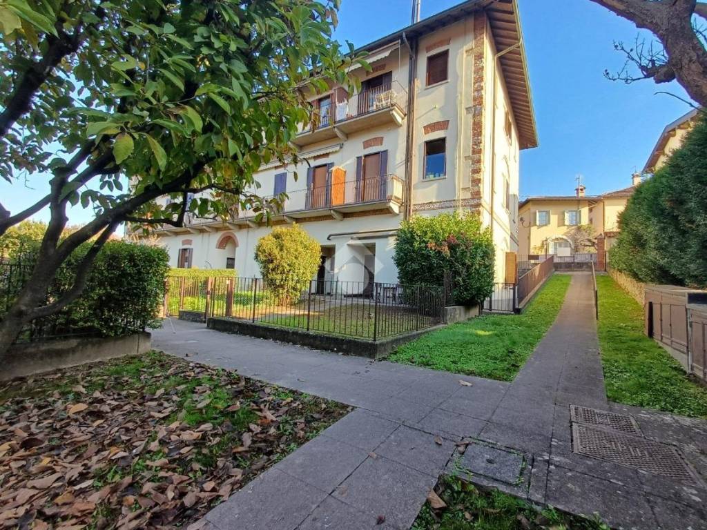 Appartamento a Imbersago in Via Niccolò Copernico - Foto 4