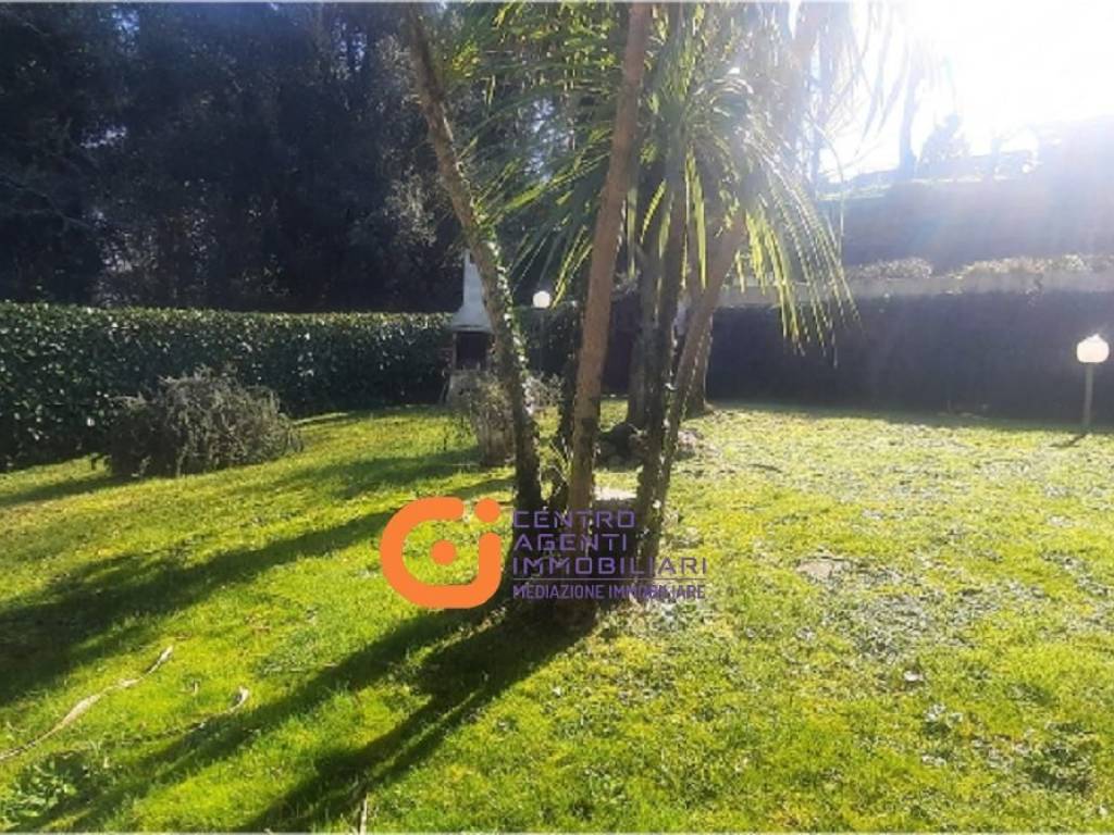 Villa a Sabaudia in Via dello Scorpione - Foto 2