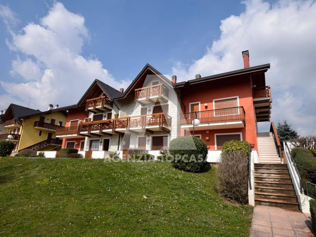 Appartamento a Roana in Via Belvedere - Foto 1