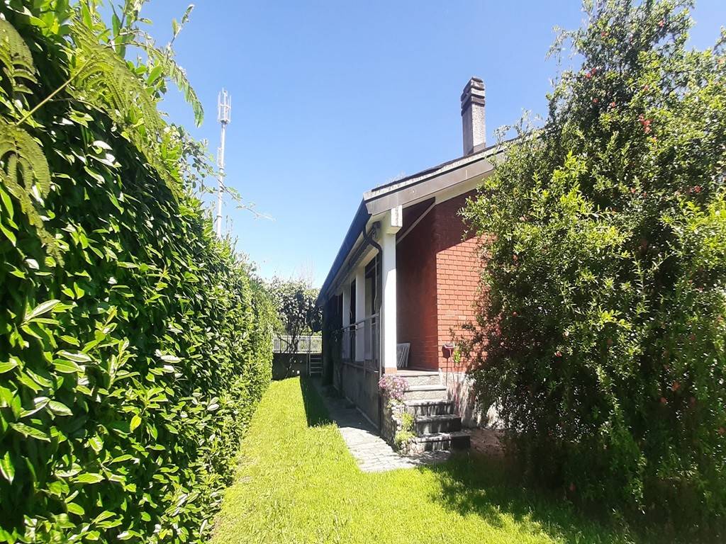 Villa a Biandronno in Via Antonio Gramsci, 25 - Foto 3