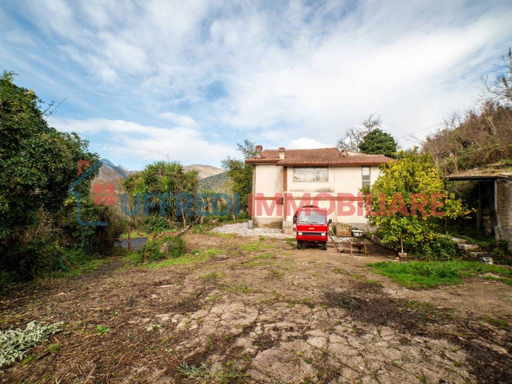 Villa a Giuliano di roma in Via Pietromaggio - Foto 4