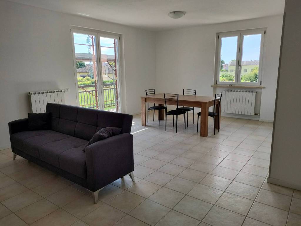 Appartamento a Castelbelforte in Via Roma - Foto 3