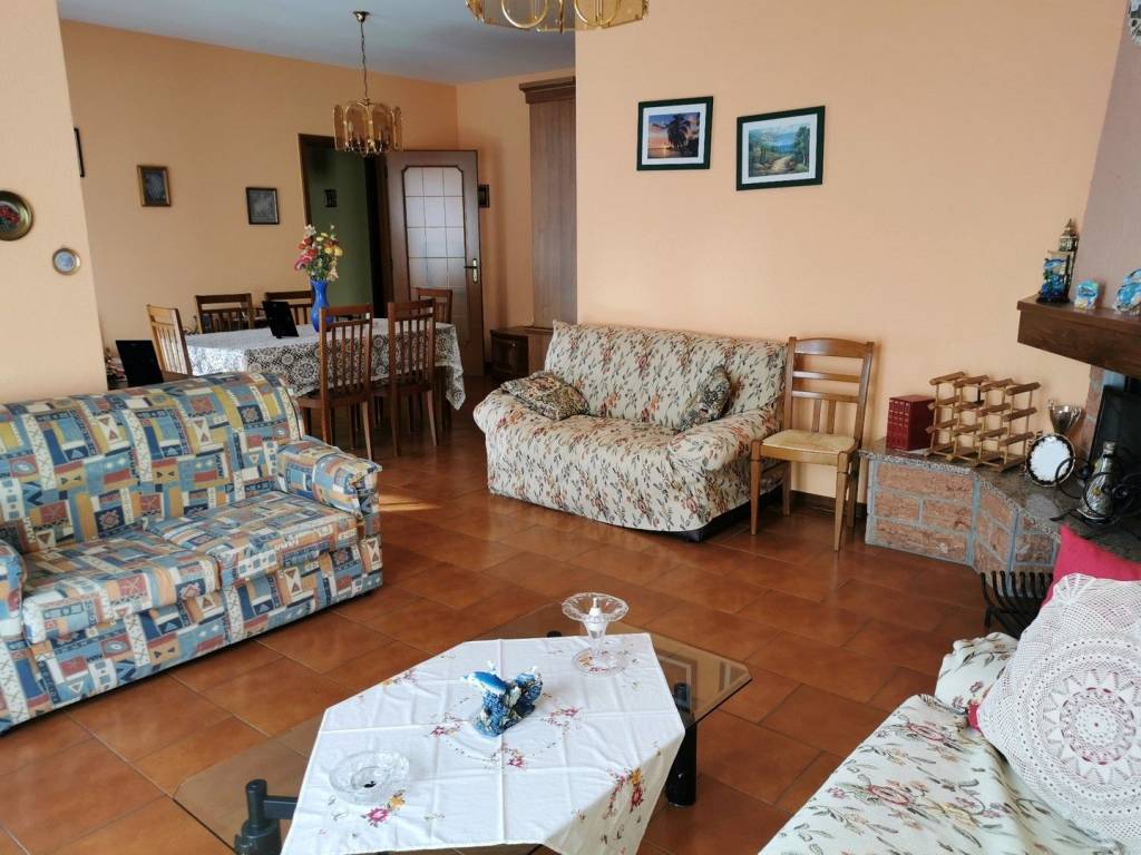 Appartamento a Porto ceresio in Via degli Alpini, 41 - Foto 4