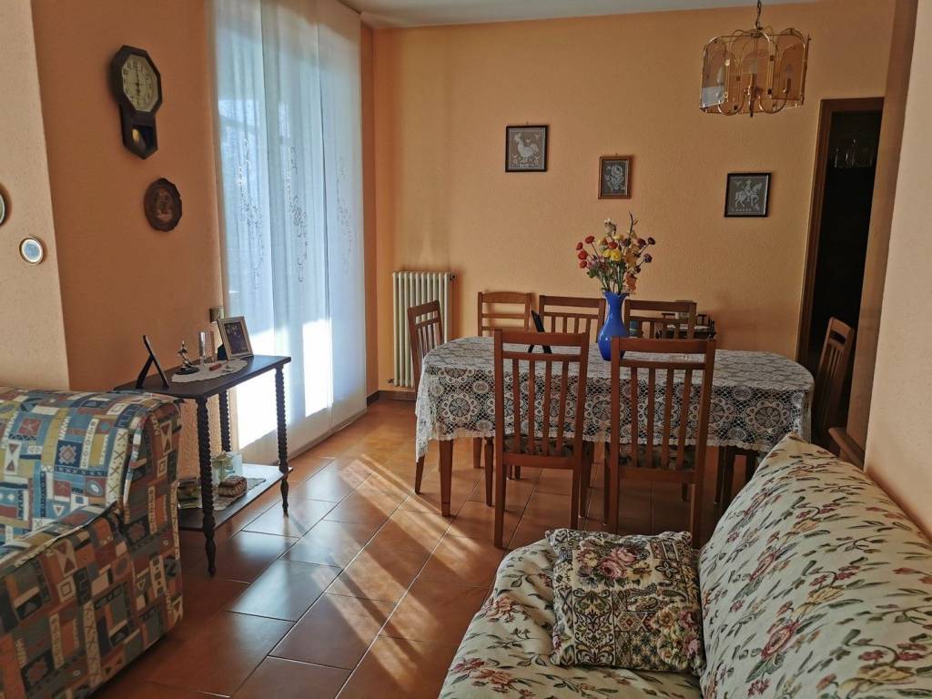 Appartamento a Porto ceresio in Via degli Alpini, 41 - Foto 5