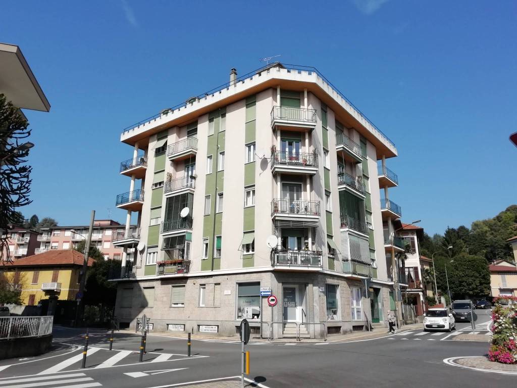 Appartamento a Arona in Via Roma, 95 - Foto 2