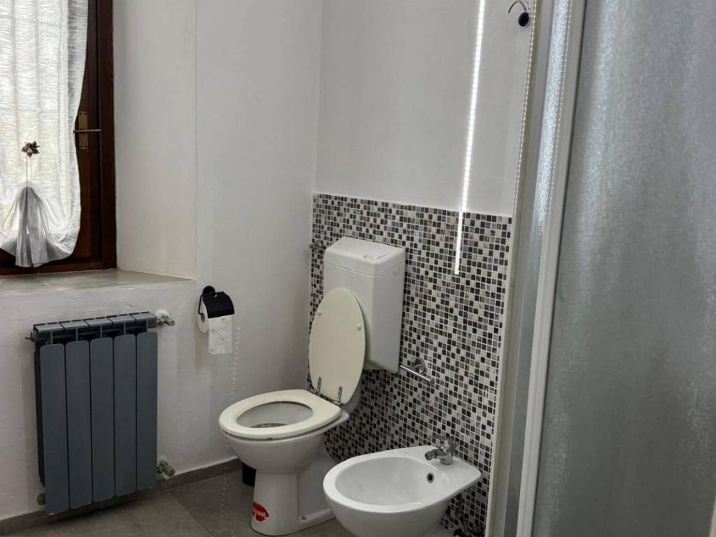 Appartamento a Cadorago in Piazza Alcide De Gasperi - Foto 3