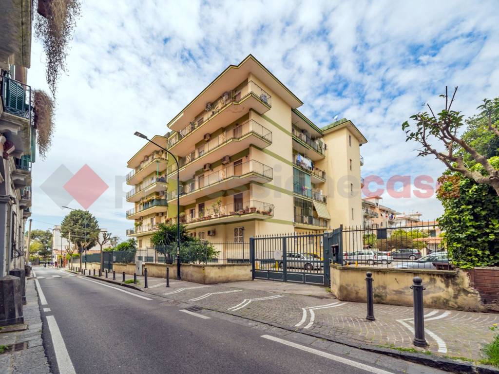 Appartamento a Portici in Via Zumbini , 23 - Foto 1