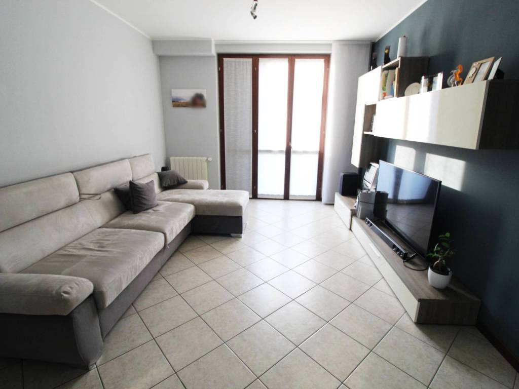 Appartamento a Gorla minore in Via Roma, 11 - Foto 3