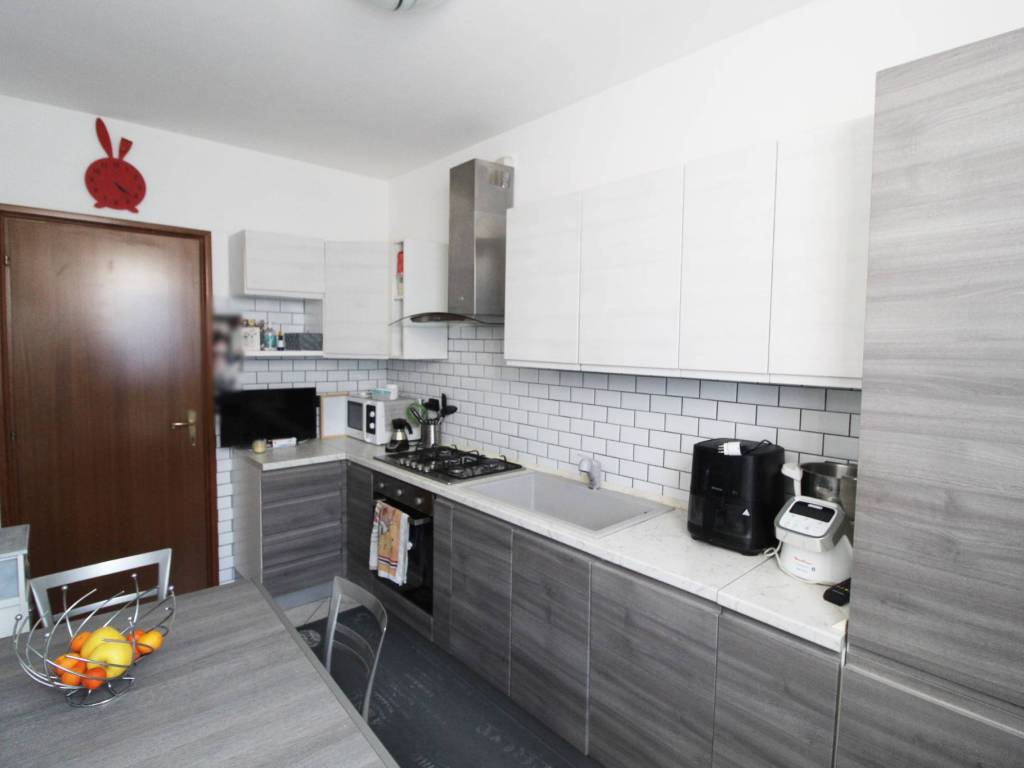 Appartamento a Gorla minore in Via Roma, 11 - Foto 5