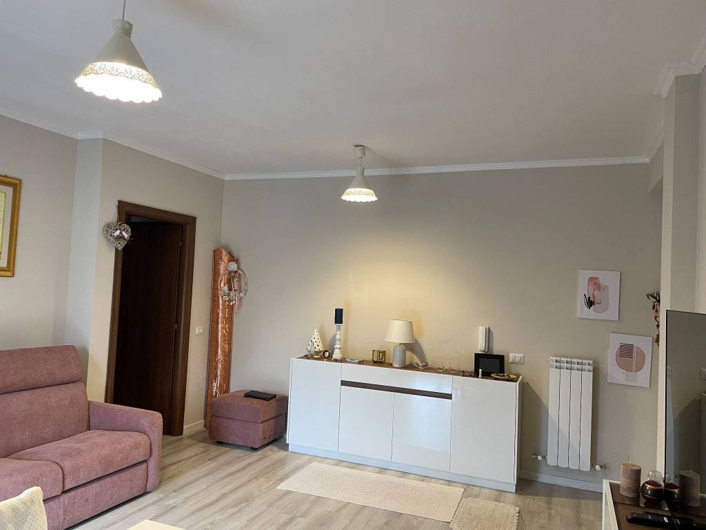 Appartamento a Anguillara sabazia in Via Carlo Alberto Dalla Chiesa, 58 - Foto 2