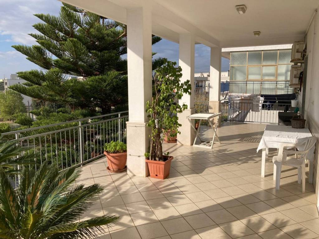 Appartamento a Ceglie messapica in Via Matera - Foto 3