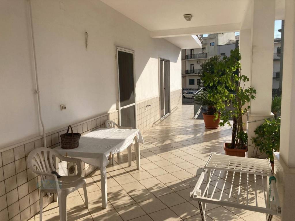 Appartamento a Ceglie messapica in Via Matera - Foto 4