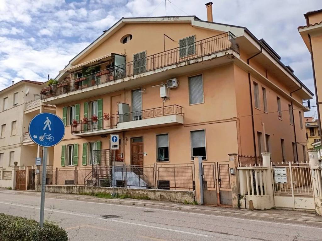Appartamento a San benedetto del tronto in Via Luciano Manara, 28 - Foto 3