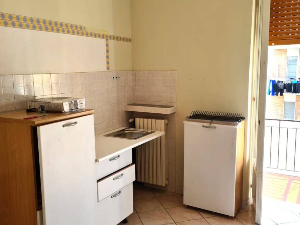 Appartamento a Novara in Via Pontida - Foto 5