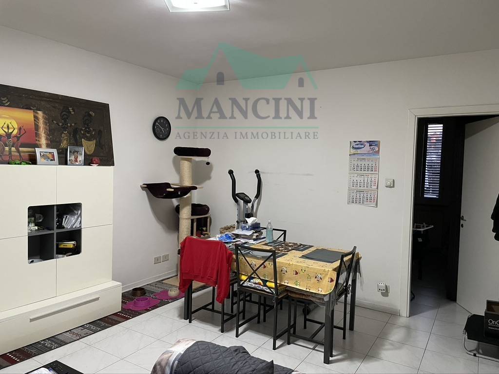 Appartamento a Jesi in LARGO GRAN MERCATO, 7 - Foto 3
