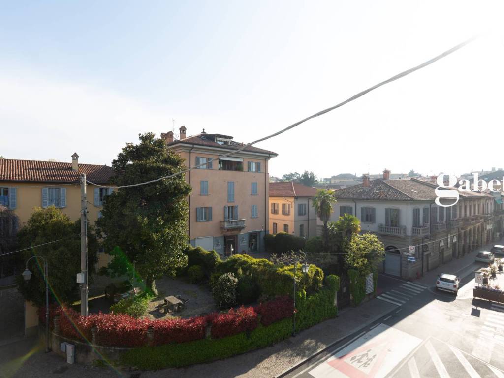 Appartamento a Merate in Piazza Italia, 5 - Foto 2