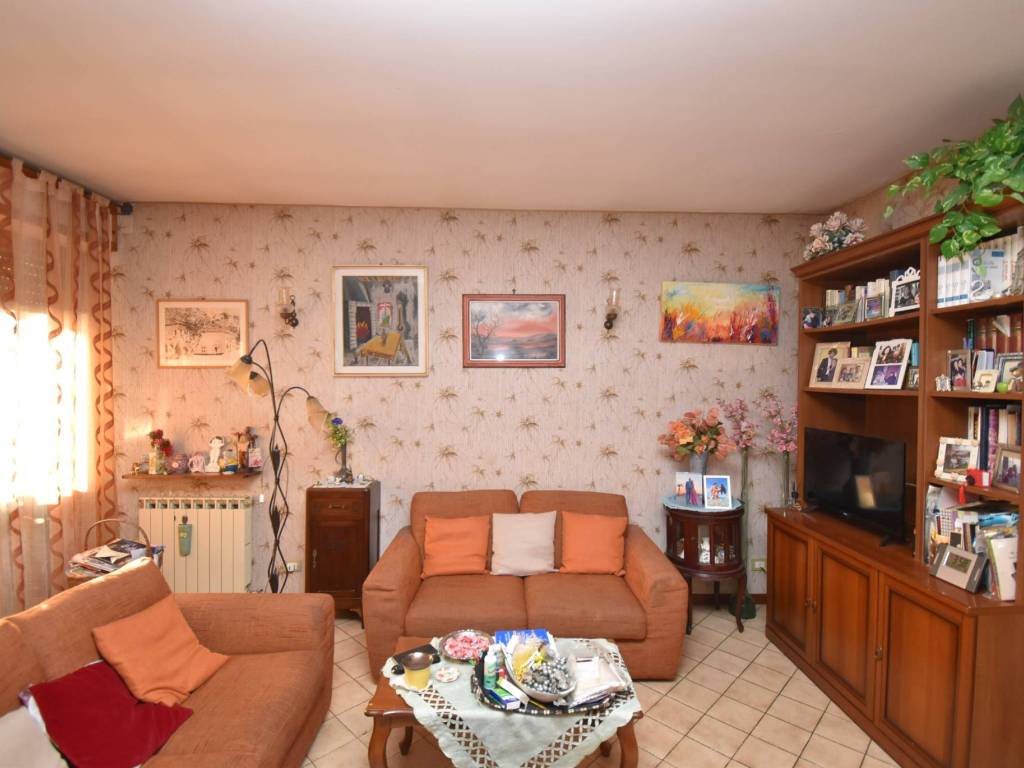 Appartamento a Pietrasanta in Via Strettoia, 42 - Foto 4
