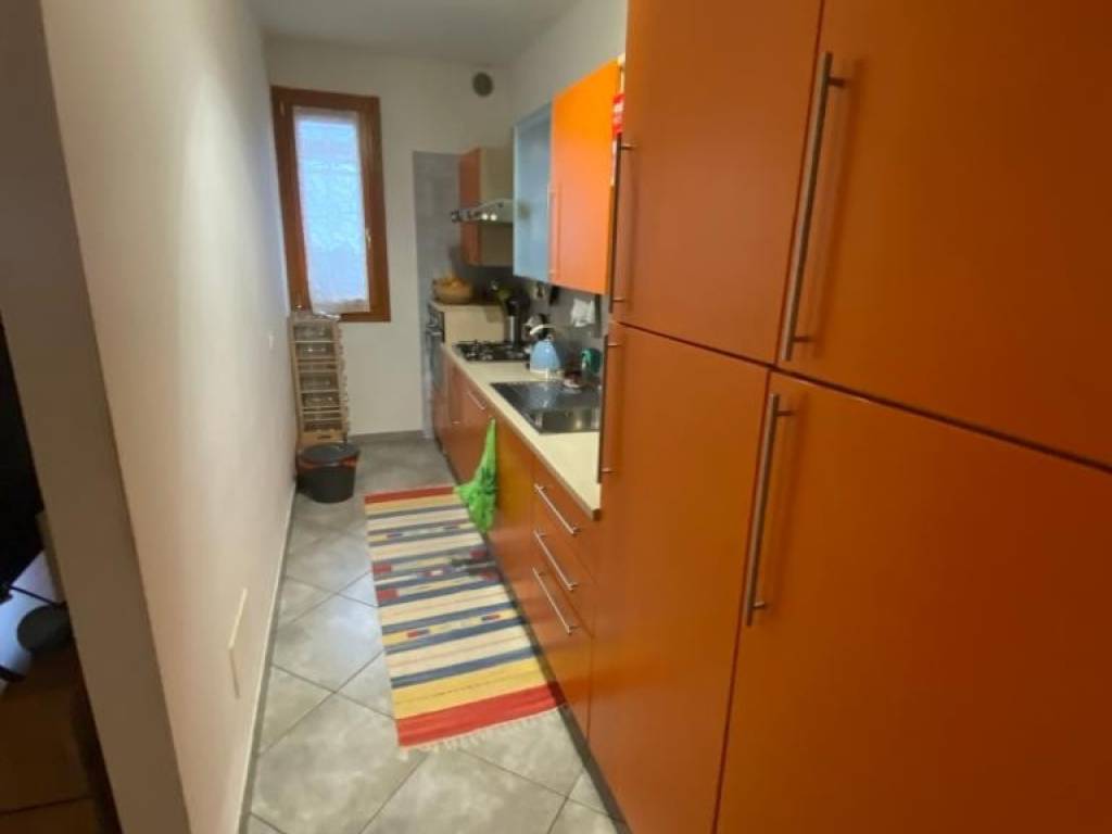 Appartamento a Rovigo in Via Leopoldo Baruchello - Foto 4