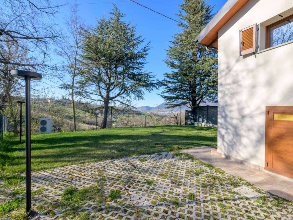 Casa indipendente a Gubbio in Strada Provinciale di Montelovesco, 2 - Foto 3