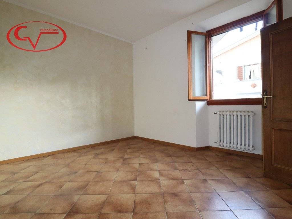 Appartamento a Montevarchi in via perelli - Foto 4