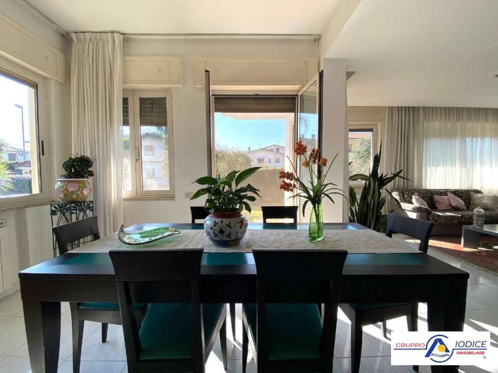 Villa a Sabaudia in Via Venezia, 5 - Foto 5