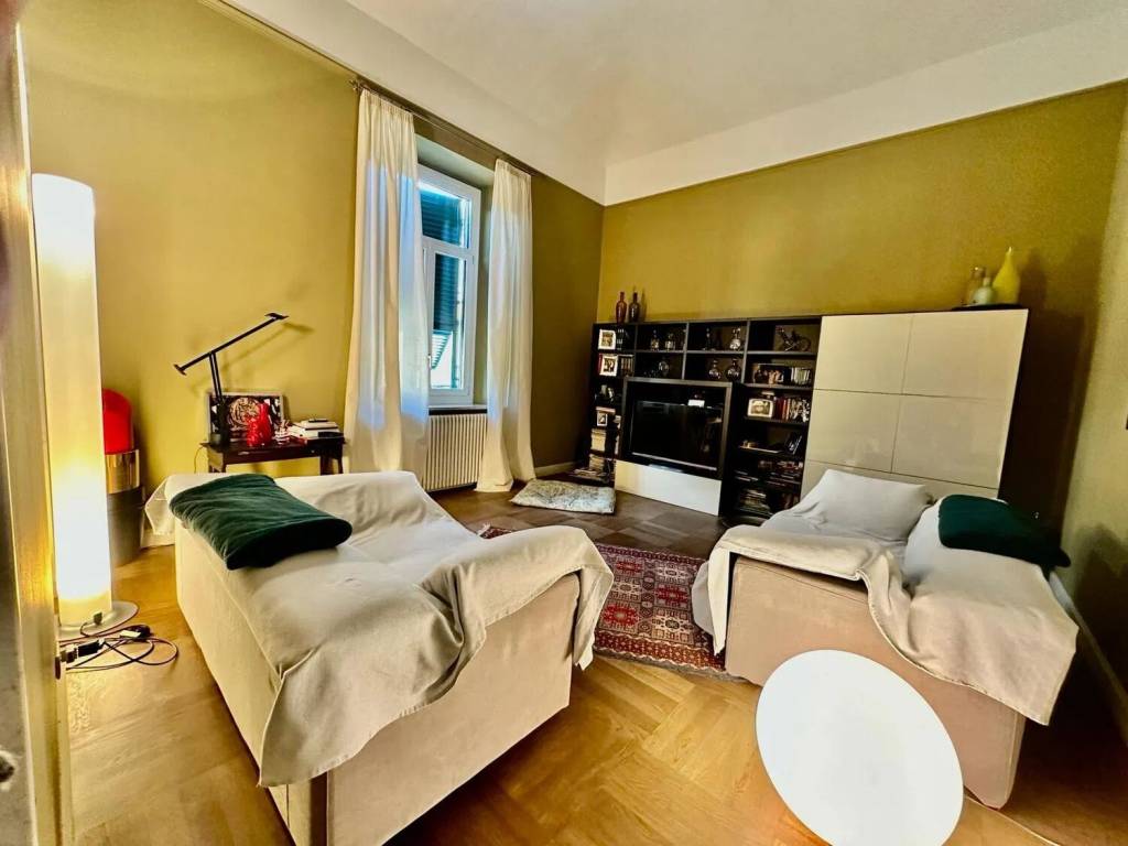 Appartamento a Alessandria in Piazza Giuseppe Garibaldi, 16 - Foto 2