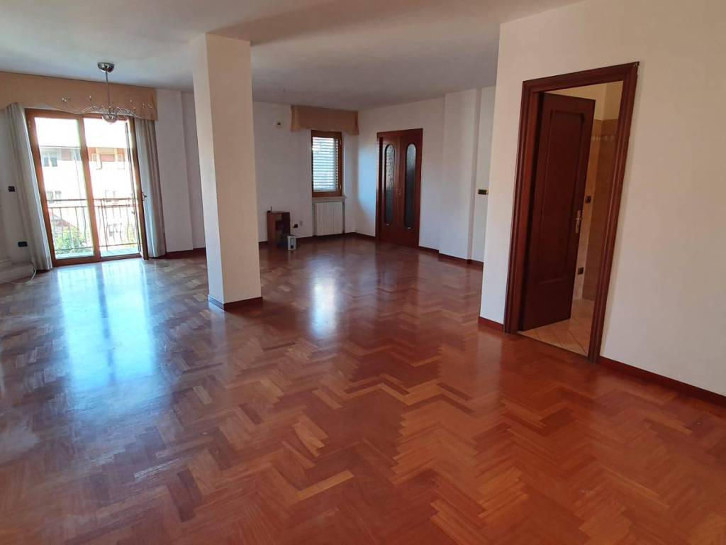 Appartamento a Solofra in Via Sorbo Sottano - Foto 4
