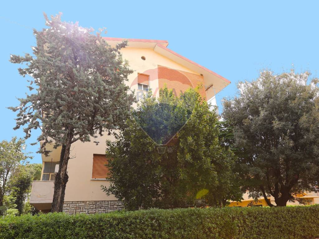 Appartamento a Rosignano marittimo in VIA 2 GIUGNO, 29 - Foto 3