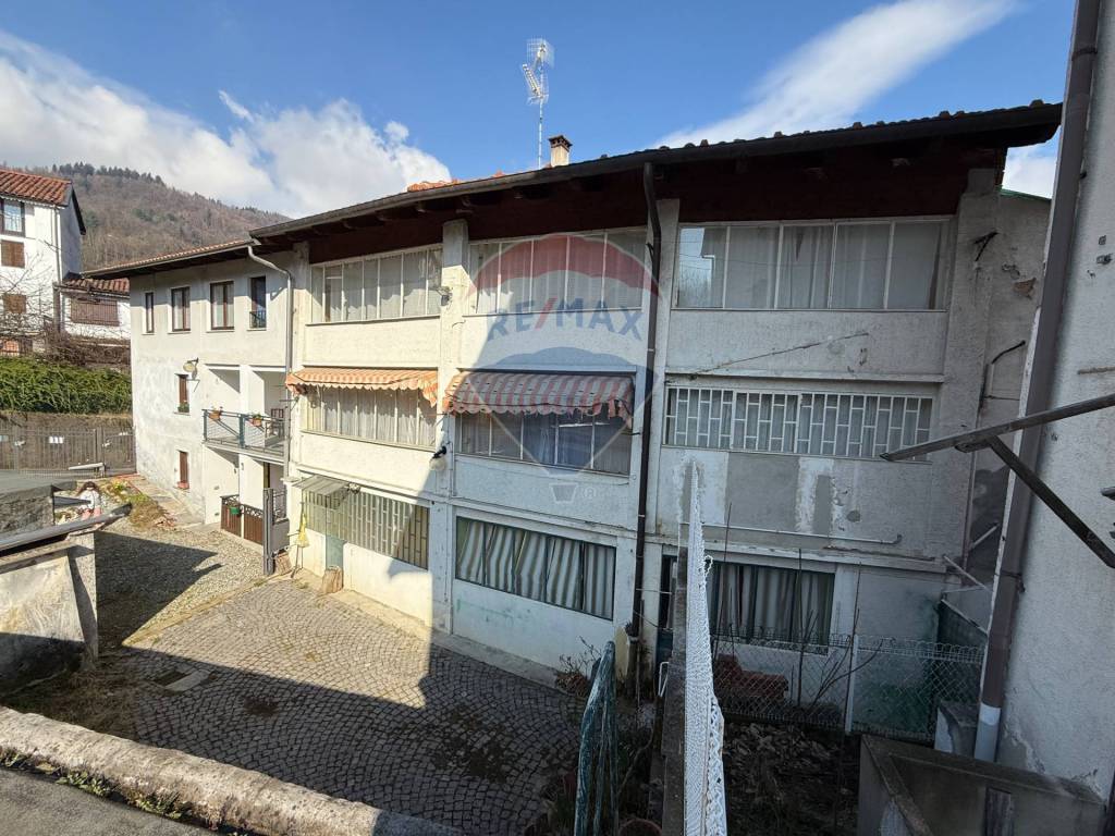 Villa a Biella in Strada Cantone Votta e Cellone, 8 - Foto 2