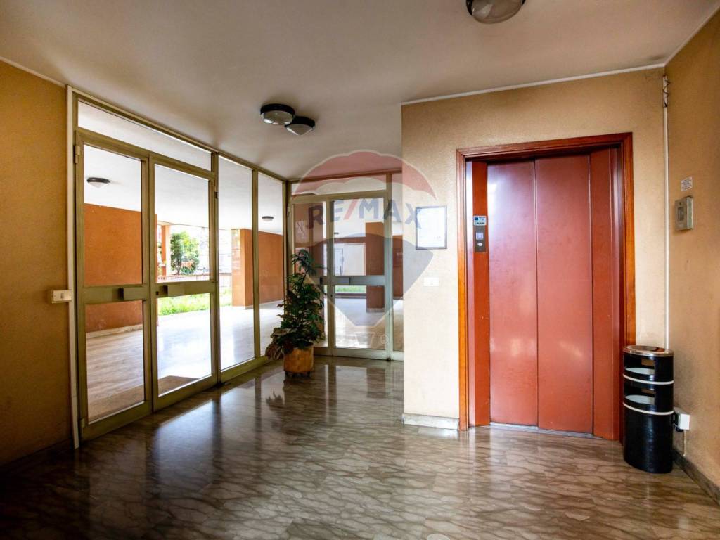 Appartamento a Legnano in PIAZZA CARROCCIO, 10 - Foto 4