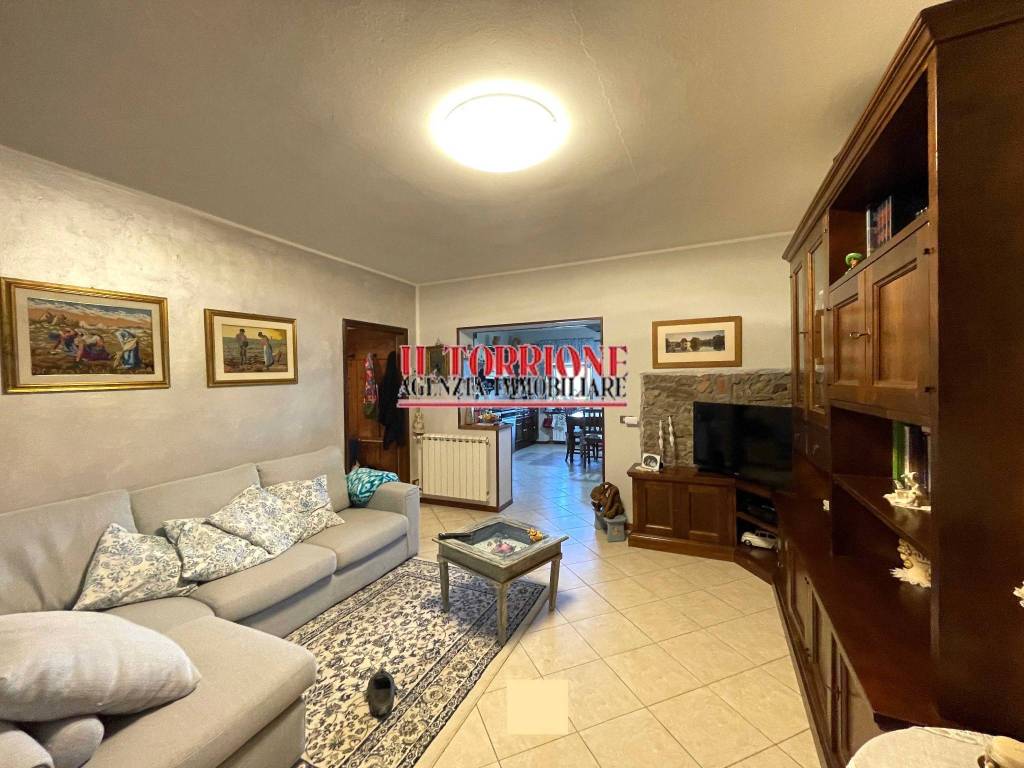 Appartamento a Pescia in Borgo Giacomo Matteotti - Foto 5