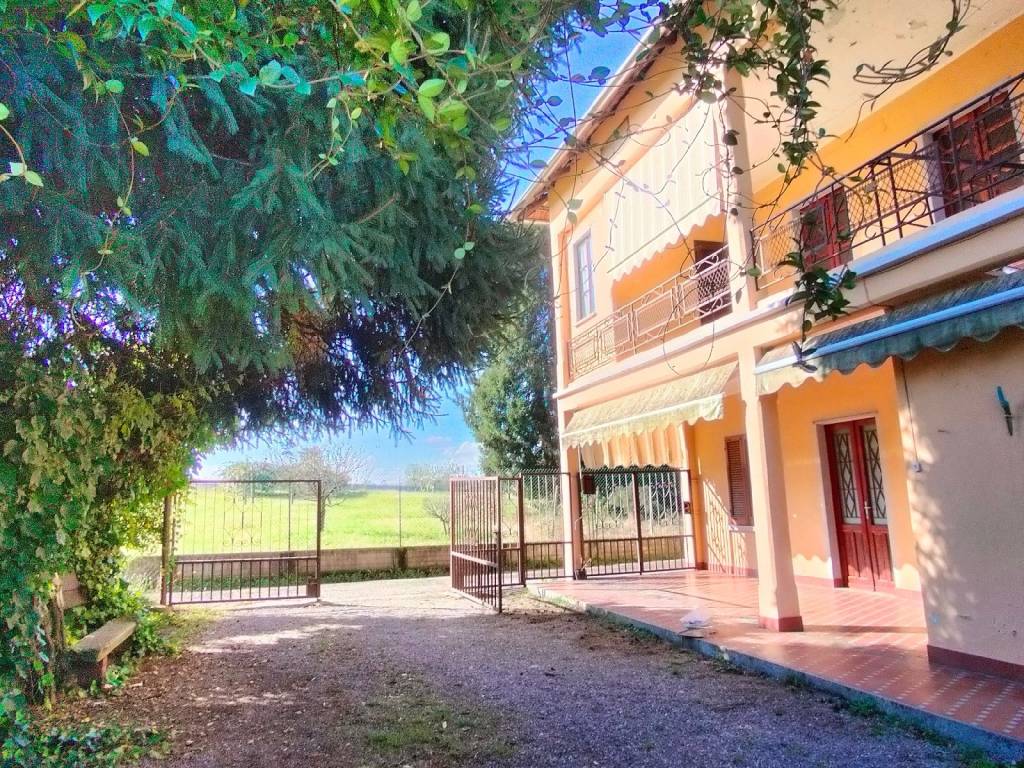 Rustico / casale a Borgomanero in Cascina Stanga - Foto 2