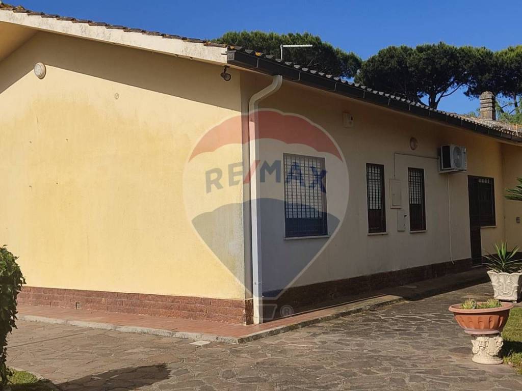 Villa a Terracina in Via Delle Ninfee - Foto 4