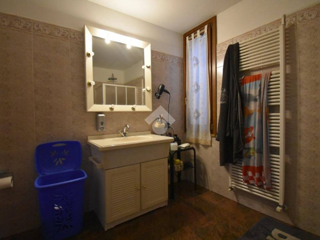 Villa a Castiglione delle stiviere in Via Bernardo Ordanino, 14 - Foto 5