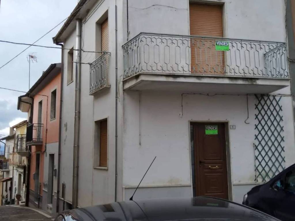 Appartamento a Monteleone di puglia in Via Mancini P. S. - Foto 2