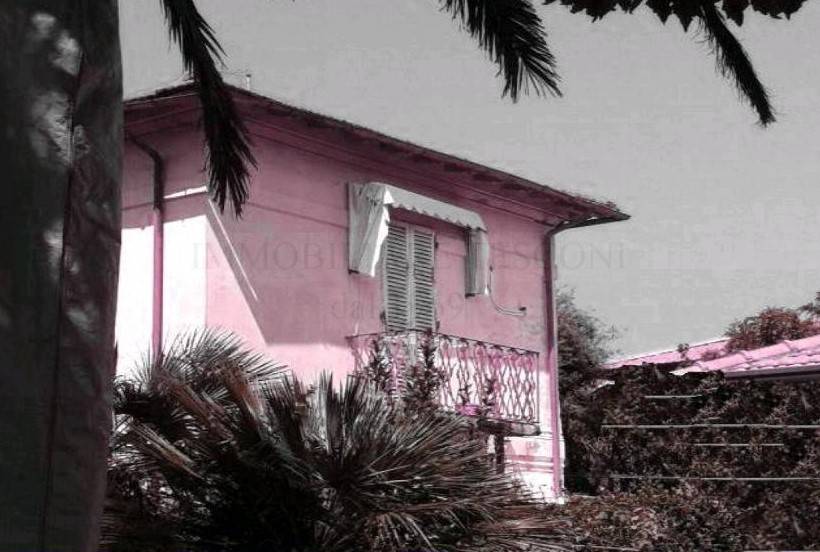 Villa a Pietrasanta in VIA VINCENZO BELLINI - Foto 3