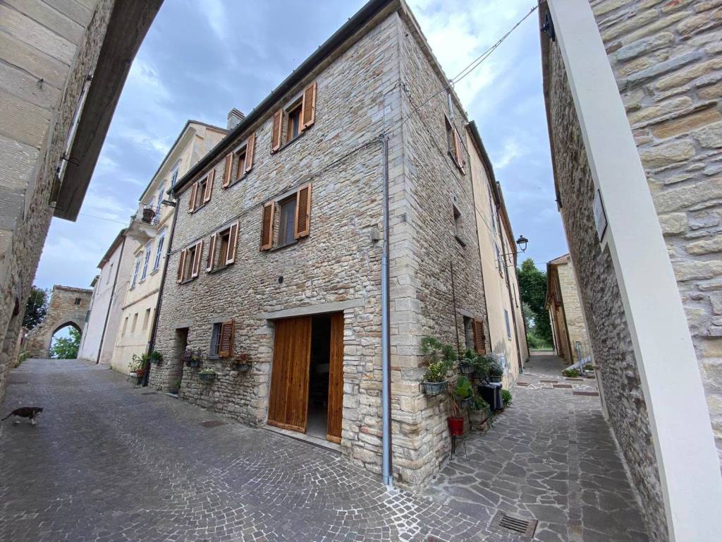 Casa indipendente a Fossombrone in VIA DELLE MURA , 1 - Foto 1