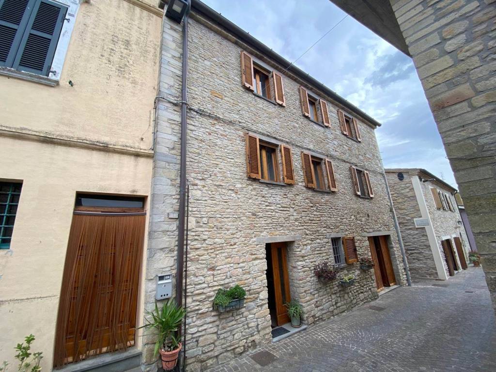 Casa indipendente a Fossombrone in VIA DELLE MURA , 1 - Foto 2