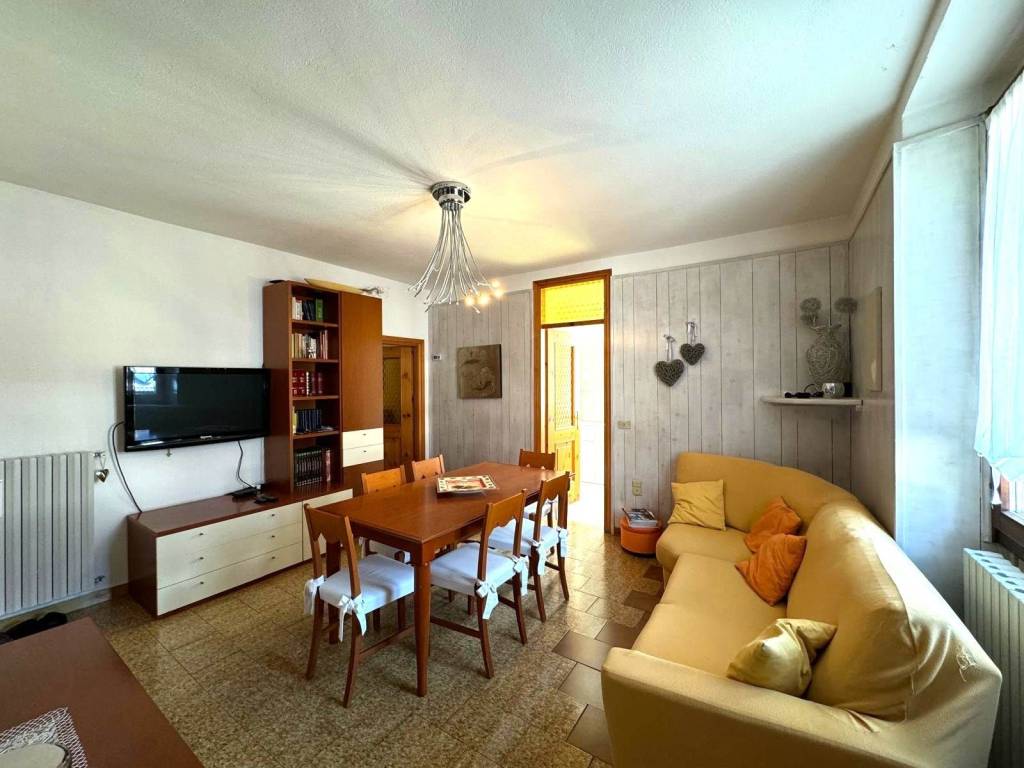 Casa indipendente a Verceia in Via Roma, 22 - Foto 2