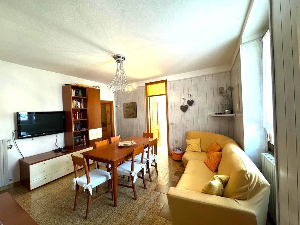 Casa indipendente a Verceia in Via Roma, 22 - Foto 3