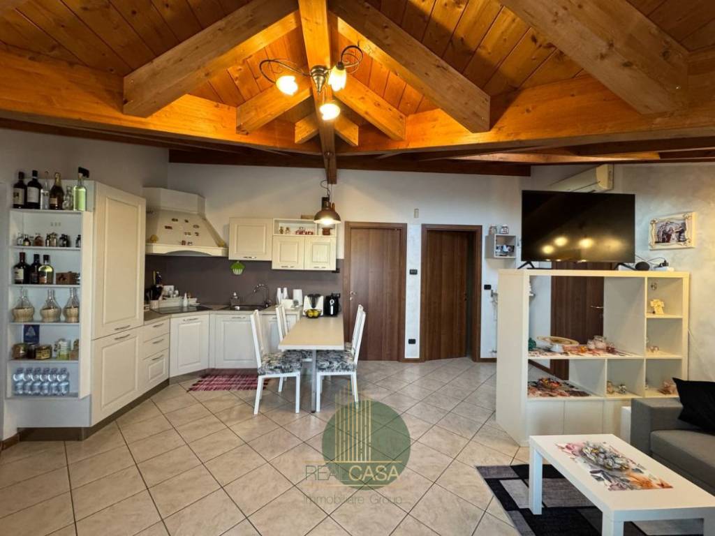 Appartamento a Cislago in Via Martin Luther King, 55 - Foto 3