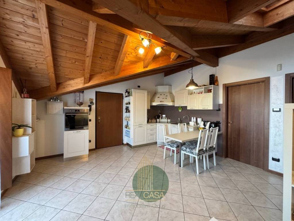 Appartamento a Cislago in Via Martin Luther King, 55 - Foto 4