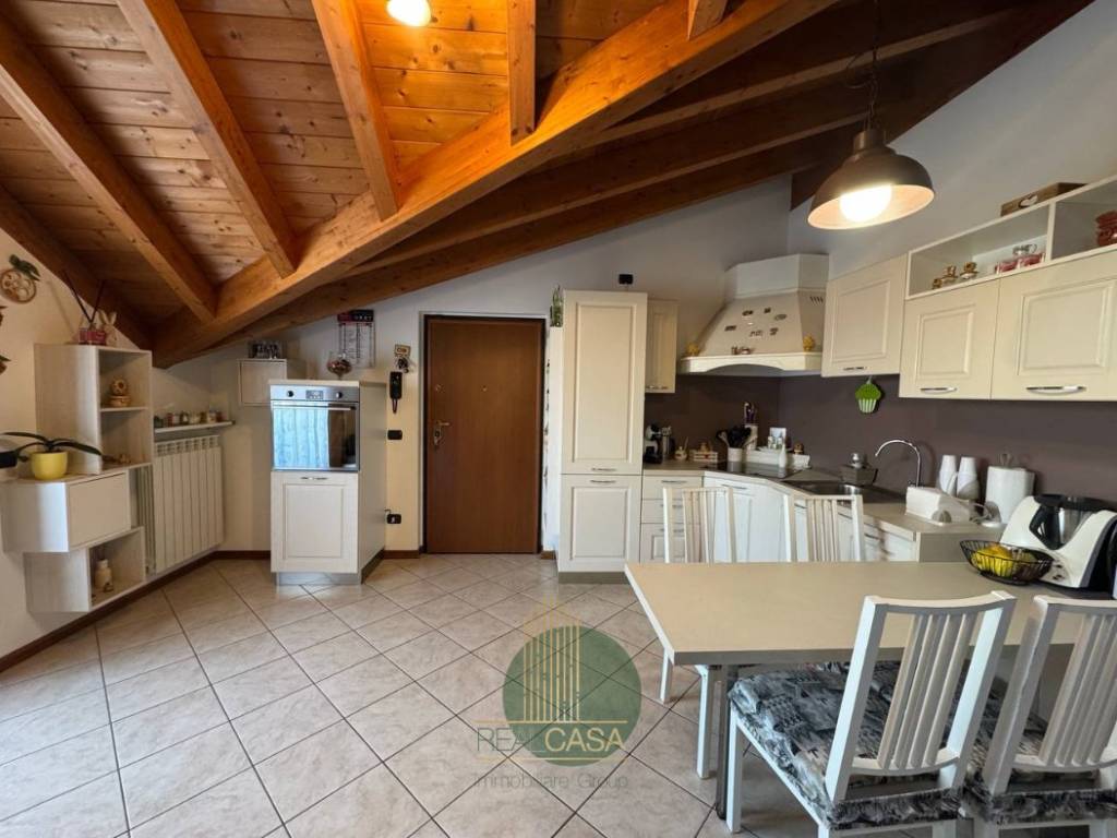 Appartamento a Cislago in Via Martin Luther King, 55 - Foto 5