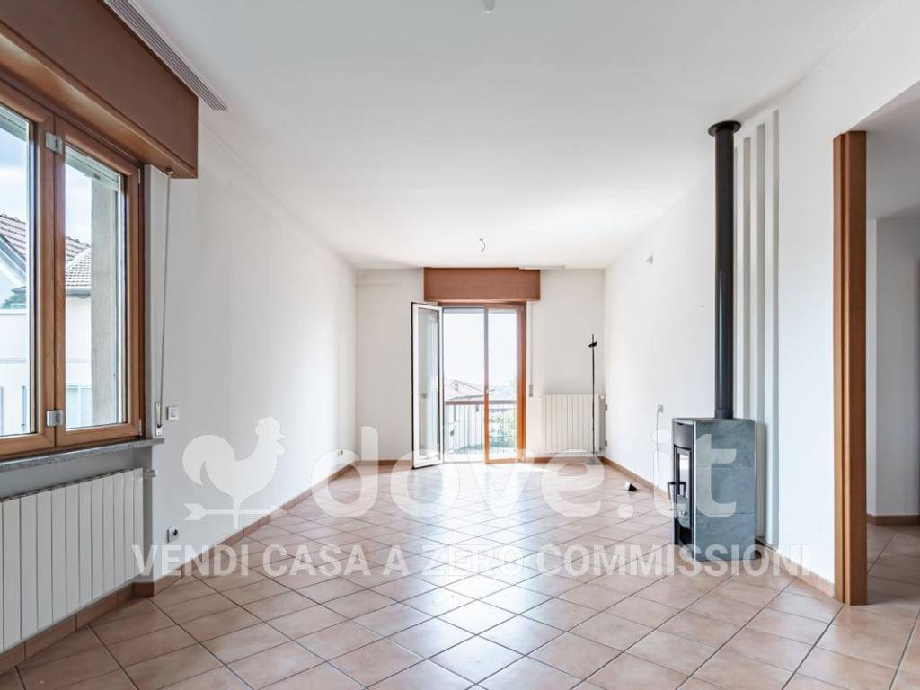 Appartamento a Gavirate in Via Unione, 21 - Foto 3