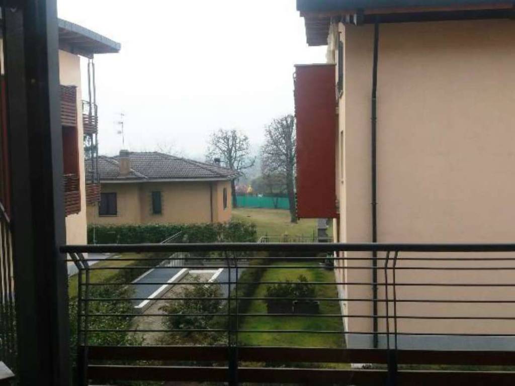 Appartamento a Gavirate in via viale ticino - Foto 3