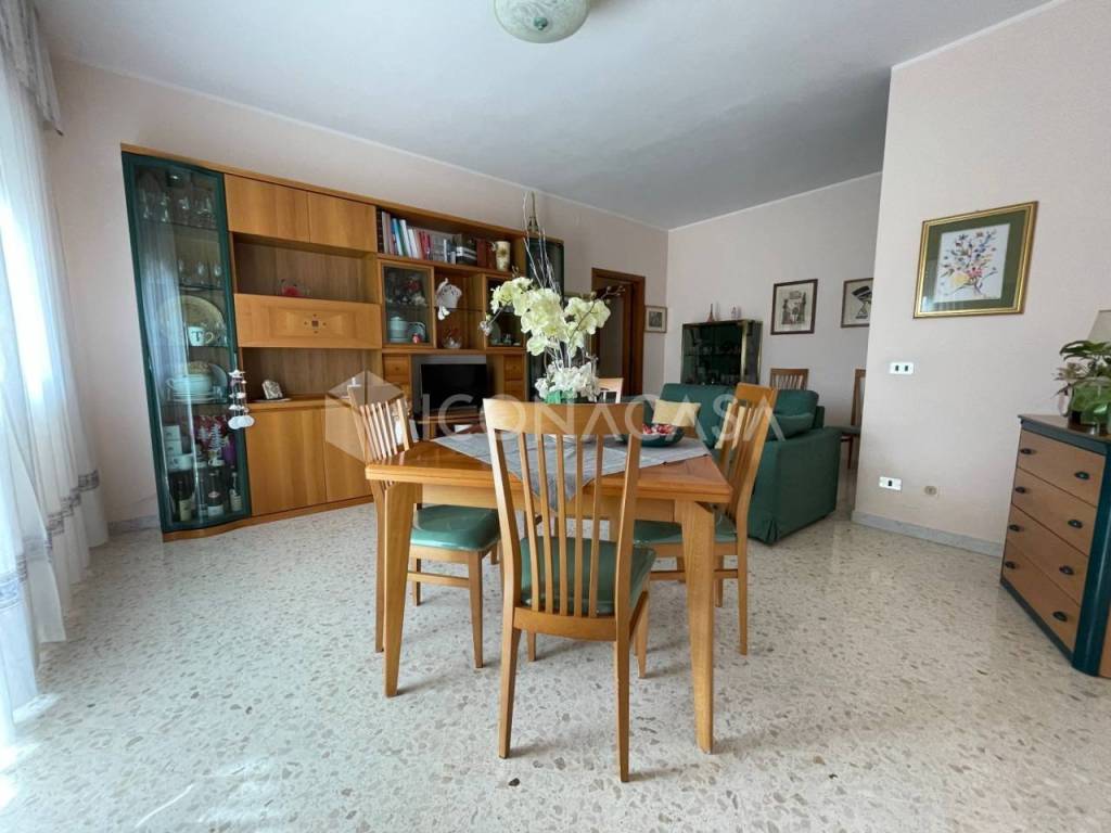 Appartamento a Andria in Via Martiri di Bologna - Foto 4