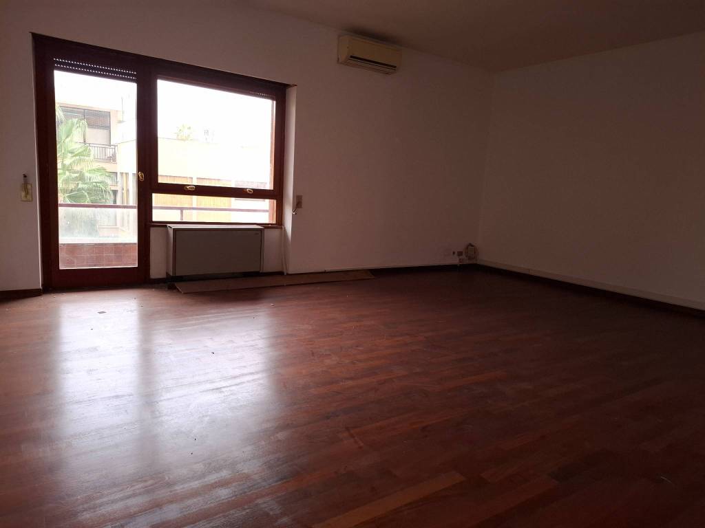 Immobile a Taranto in Viale Virgilio, 35 - Foto 2