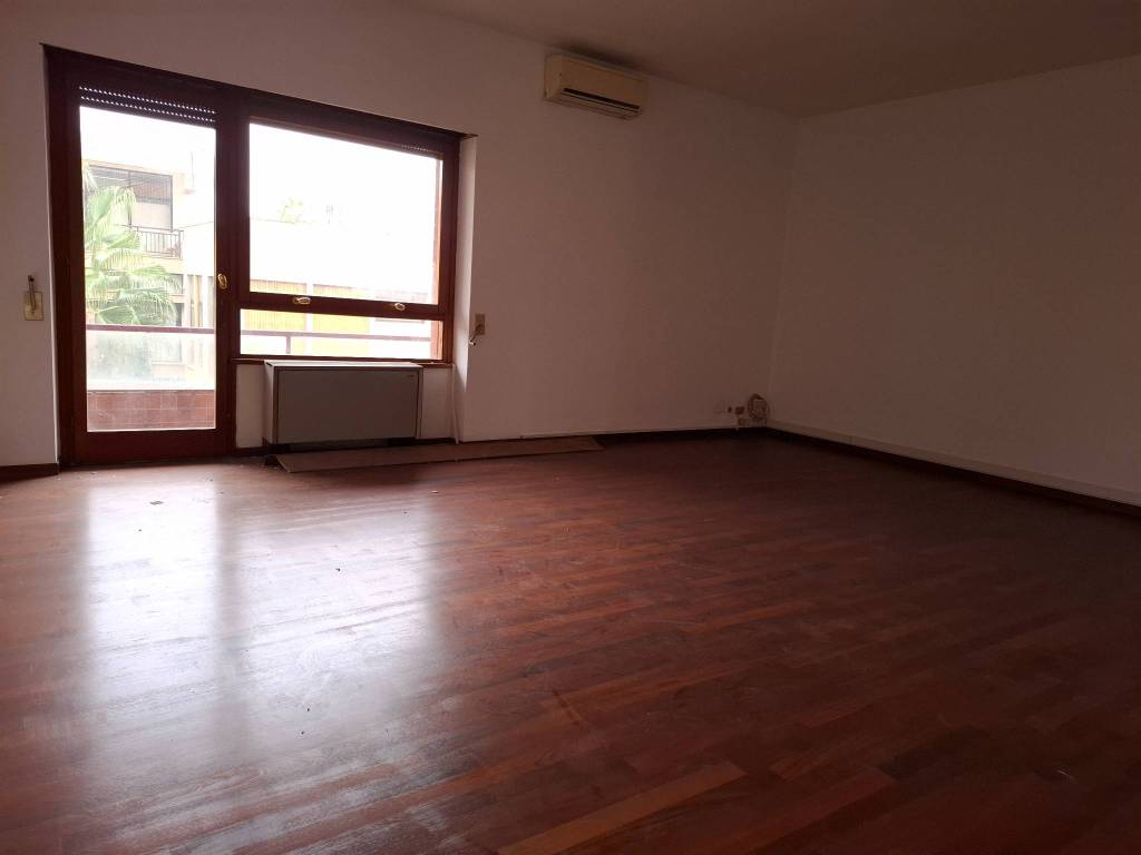 Immobile a Taranto in Viale Virgilio, 35 - Foto 4