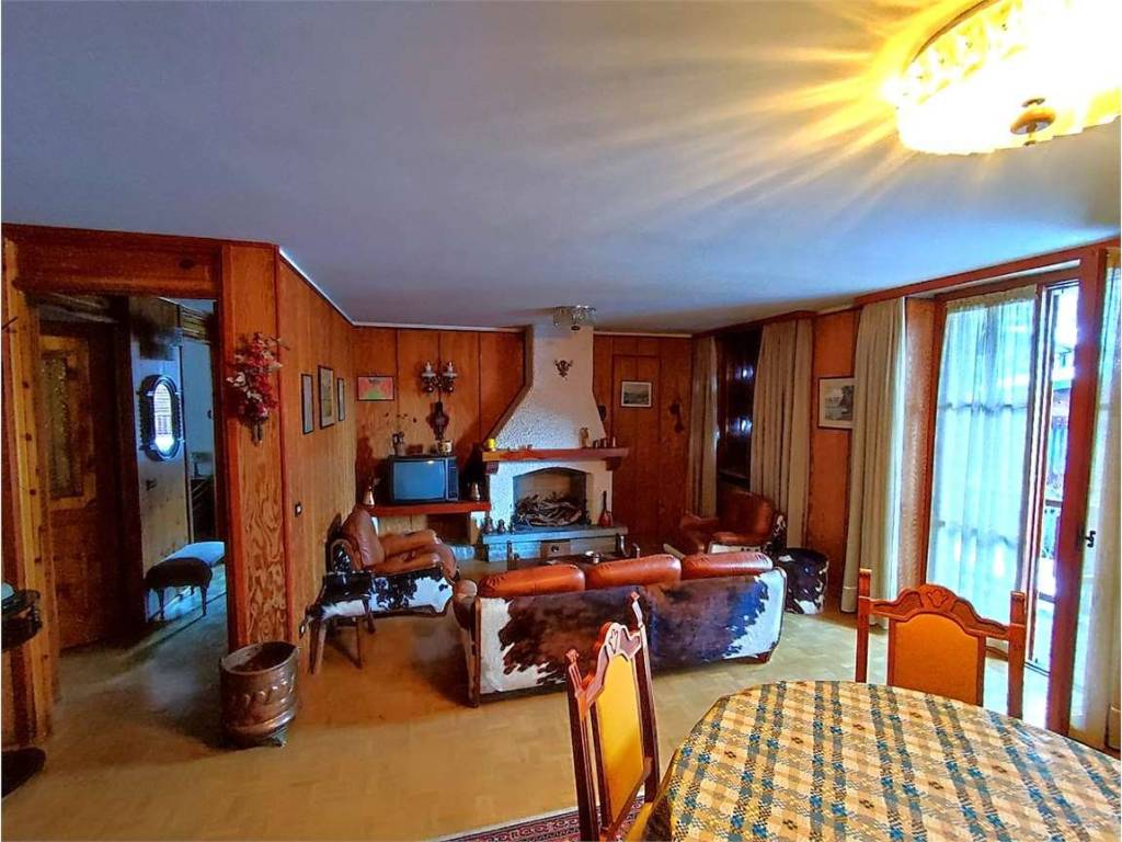 Appartamento a Gressoney-la-trinitè in località edelboden superiore - Foto 1